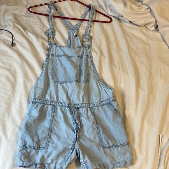 2/$15 Garage Overalls Shorts - Picture 8 of 13